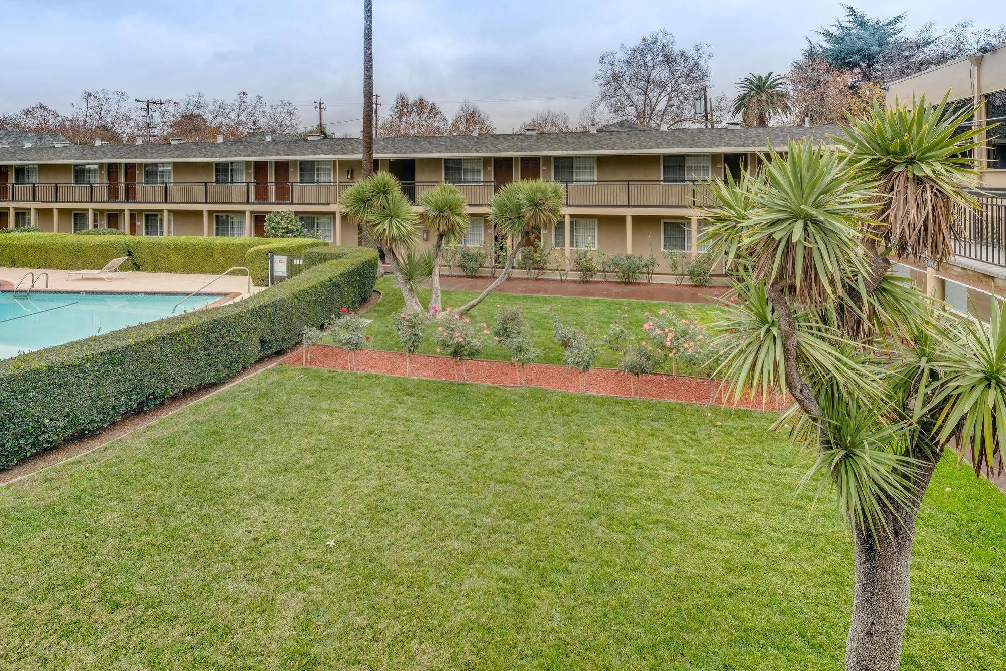 Rose Garden Inn - San Jose Airport Exterior photo